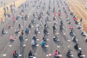 Ấn Độ khan hiếm việc làm cho lao động trẻ.