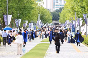 70% thanh niên 25 - 34 tuổi hoàn thành giáo dục đại học.