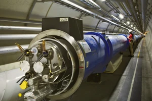 Máy gia tốc hạt lớn nhất thế giới.