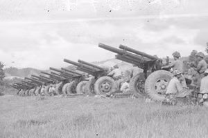 Ngày 13/3/1954, pháo binh mở đầu chiến dịch. Ảnh: TTXVN.