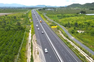 Dự án thành phần cao tốc Vũng Áng - Bùng thuộc tuyến cao tốc Bắc - Nam phía Đông đã được hoàn thành vào dịp 19/8/2025.