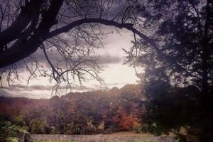 Làng Dudleytown hoang tàn nhuốm màu huyền bí.