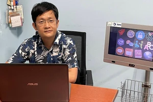 PGS.TS Lê Thanh Hà và sản phẩm nghiên cứu.