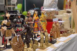 Từ năm 2017, Văn Duy Khang bắt đầu thực hiện làm các mô hình nhân vật lịch sử.