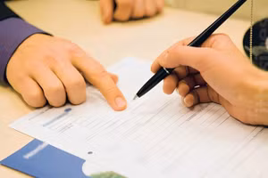 Người mua gói tập có thể dễ dàng trở thành 'con mồi' cho nợ tín dụng. Ảnh minh họa: INT