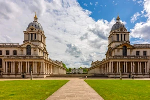 Đại học Greenwich, Anh.