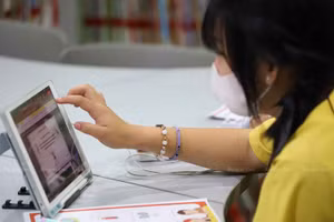 Từ tháng 6 năm nay, trẻ em Thái Lan sẽ được cung cấp máy tính bảng hỗ trợ học tập.
