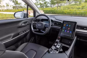 Khoang xe hơi là không gian kín có thể tích tụ các hợp chất hữu cơ dễ bay hơi. Ảnh minh họa: INT