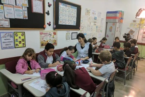 Học sinh Brazil được dạy về đại dương.
