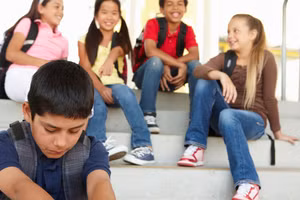 Cứ 4 trẻ em Singapore có một em bị bắt nạt.