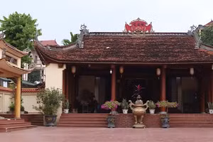Đông Sàng được biết đến là vùng đất hiếu học, có nhiều người ghi danh bảng vàng.
