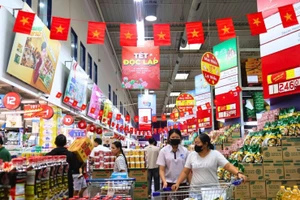 Để đạt mục tiêu tăng trưởng năm 2025, kích cầu tiêu dùng là một trong những giải pháp then chốt. Ảnh minh họa: INT