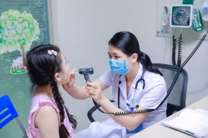 Theo Bộ Y tế, năm 2024, có khoảng 12.000 bác sĩ tốt nghiệp từ 214 cơ sở đào tạo nhân lực y tế trên cả nước. Ảnh minh họa