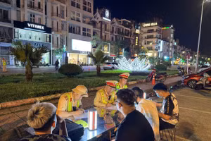 Công an Bắc Ninh xử lý các trường hợp vi phạm trật tự an toàn giao thông.