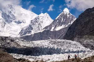 Pakistan là quê hương của khoảng 13.000 sông băng.