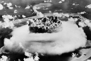 Thử nghiệm hạt nhân vào ngày 25/7/1946 tại đảo Bikini Atoll.