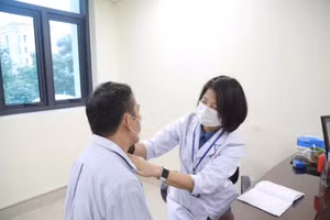 Hoạt động khám chữa bệnh tại Bệnh viện K. Ảnh: BVCC