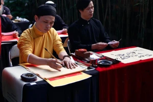 Các nhà hoạt động thư pháp tham gia Hội chữ Xuân được lựa chọn kỹ lưỡng thông qua quy trình khảo tuyển khách quan, minh bạch.