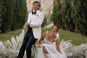 Cặp đôi Jake Bongiovi và Millie Bobby Brown.