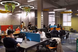 Sinh viên quốc tế trải nghiệm môi trường học tập tại Kazakhstan.