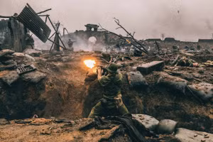 Phim 'Mưa đỏ' được dự đoán có thể đạt 250 - 300 tỷ đồng doanh thu.