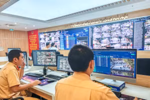 Hệ thống camera trí tuệ nhân tạo quan sát, ghi nhận 24/24 giờ hỗ trợ CSGT trong việc xử lý vi phạm giao thông.
