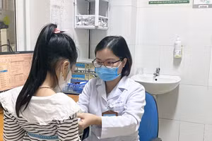 Dậy thì sớm khiến trẻ không phát triển tối ưu về mặt chiều cao, thể chất, cũng như ảnh hưởng không nhỏ tới tâm sinh lý. Ảnh: BVCC