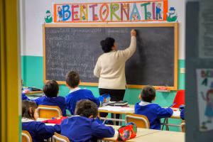 Chính sách 'điểm hành vi' sẽ được áp dụng cho học sinh THCS và THPT tại Italy.