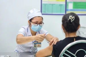 Tiêm vắc-xin có thể phòng ngừa bệnh zona thần kinh. Ảnh: BVCC