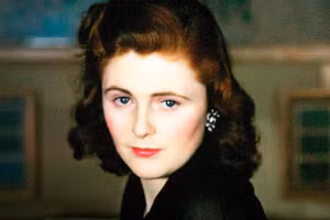 Pamela Harriman thời trẻ vô cùng xinh đẹp và quyến rũ. Ảnh: Bbc.com