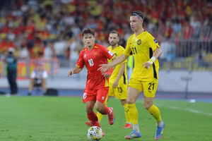 Trận Malaysia (bên phải) 4-0 Việt Nam, vòng loại ASIAN Cup 2027 ngày 10/6. Ảnh: INT