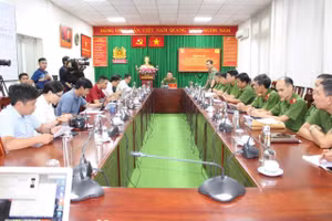 Đại tá Phạm Đình Ngọc – Trưởng phòng PC02 thông tin tại buổi họp báo, chiều 28/8. Ảnh: L.N