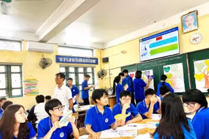 Học sinh Trường PTDTNT THCS & THPT Chiêm Hóa được đặt làm trung tâm trong việc lan tỏa phong trào 'nói không với thuốc lá'.