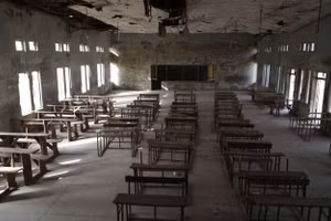 Những lớp học tại Abuja, Nigeria trống vắng học sinh và giáo viên.