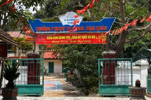 Trường PTDTBT TH-THCS Nậm Khăn (xã Chà Tở, Điện Biên) nơi mà hai giáo viên vẫn mòn mỏi chờ tiền dạy tăng giờ.