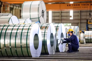 Doanh nghiệp cần sớm cập nhật cảnh báo phòng vệ thương mại, tuân thủ quy định để có chiến lược phát triển bền vững. Ảnh minh họa: INT