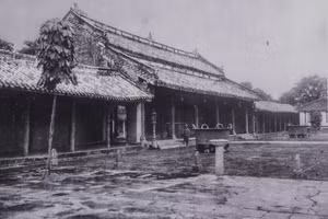 Toàn cảnh Đại Cung Môn lúc xưa. Ảnh tư liệu: TTBTDTCĐH.