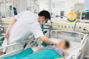 Bệnh nhân nhập viện trong tình trạng viêm toàn thân rất nặng, bạch cầu tăng cao. Ảnh: BVCC
