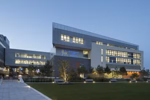 Đại học Birmingham, Anh giảm học phí cho sinh viên từ Ấn Độ và Đông Nam Á.