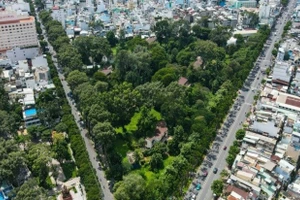 Khu đất số 1 Lý Thái Tổ tiếp giáp 3 mặt tiền ở trung tâm TPHCM sẽ quy hoạch làm công viên. Ảnh: VGP