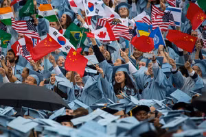 Giấc mơ Mỹ trở nên xa xôi và thử thách với sinh viên Trung Quốc.