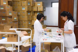 Trước sự thay đổi trong việc kê đơn thuốc, bệnh viện và các khoa phòng liên quan cần chủ động điều chỉnh quy trình.