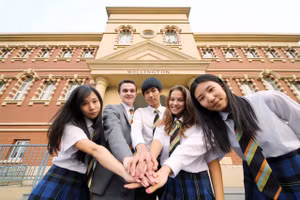 Cán cân giáo dục quốc tế dịch chuyển về châu Á.