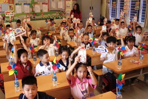 Thống nhất định hướng giáo dục giữa gia đình và nhà trường có ý nghĩa quyết định trong việc nuôi dưỡng khát vọng cho học sinh. Ảnh: Đinh Chiến