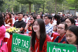 Học sinh Trường THCS Trần Duy Hưng (Cầu Giấy, Hà Nội) trong một hoạt động ngoại khóa. Ảnh: Khôi Nguyên
