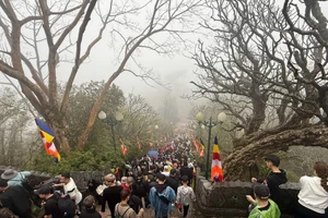 Trong 9 ngày nghỉ Tết Bính Ngọ, Khu di tích danh thắng Yên Tử đón khoảng 171.000 lượt du khách.