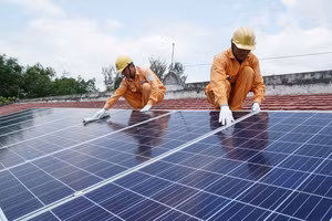 Cần hoàn thiện chính sách phát triển điện mái nhà trong khu công nghiệp. Ảnh minh họa: INT