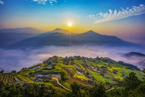 Phong cảnh Bản Phùng, tỉnh Tuyên Quang. Ảnh: Cục DLQGVN.