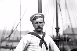 Carl Emil Pettersson khi là một thủy thủ.