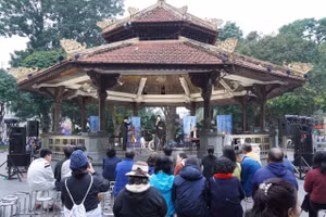 Chiều Chủ nhật mỗi tuần là thời điểm âm nhạc được vang lên từ Nhà Bát Giác.